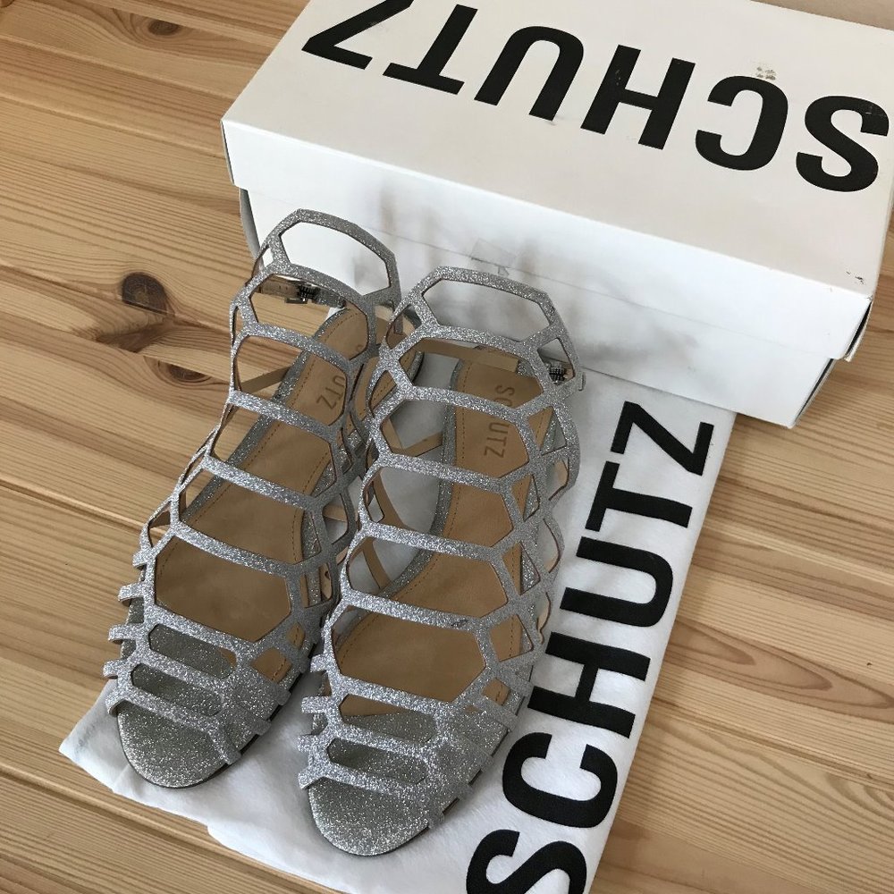 SCHUTZ Cosmopolitan Silver Glitter Flat Sandals